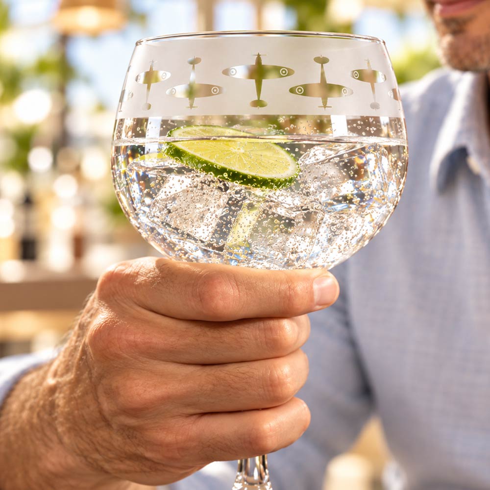 This elegant gin balloon glass features a Spitfire design and a small Royal Air Force Museum logo. Each glass is decorated by hand in the UK using traditional sandblasting techniques.