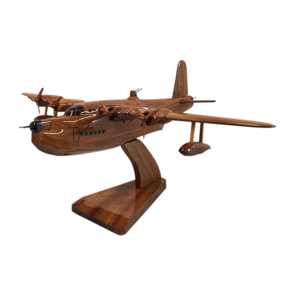 Short S25 Sunderland Wooden Model in high gloss varnish finish.