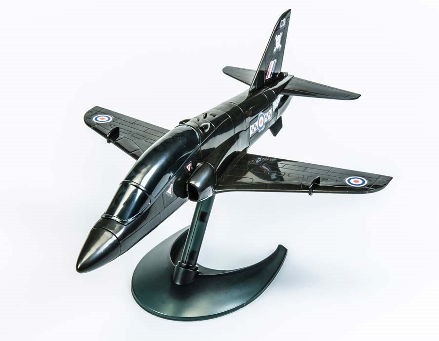 Quick Build Black BAE Hawk Model Set – RAF Museum Shop